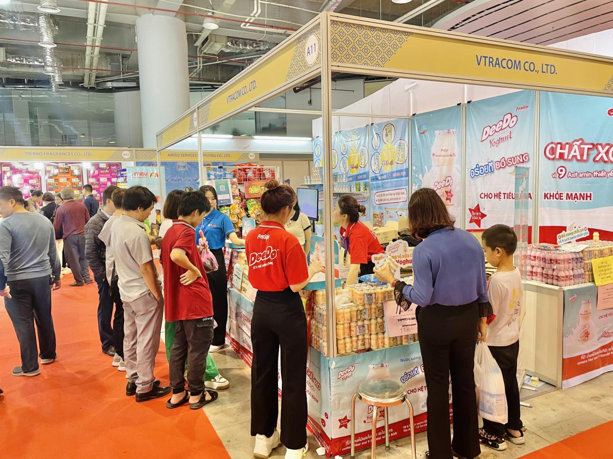 Gian hàng DeeDo tại Tuần lễ Thái Lan "MiniThailand Week" Hạ Long